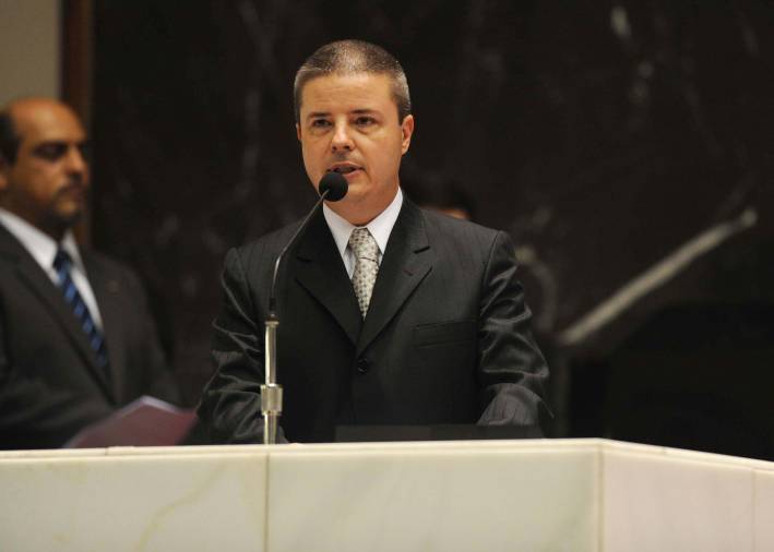 Antonio Anastasia assume o Governo de Minas 