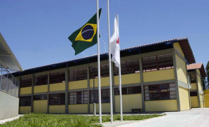 Governador autoriza obra de novo acesso de Nova Serrana à BR-262