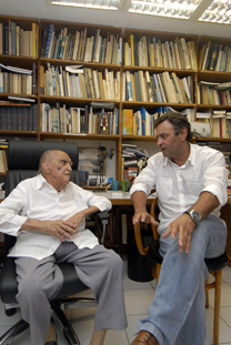 Governador Aécio Neves se reúne com Oscar Niemeyer