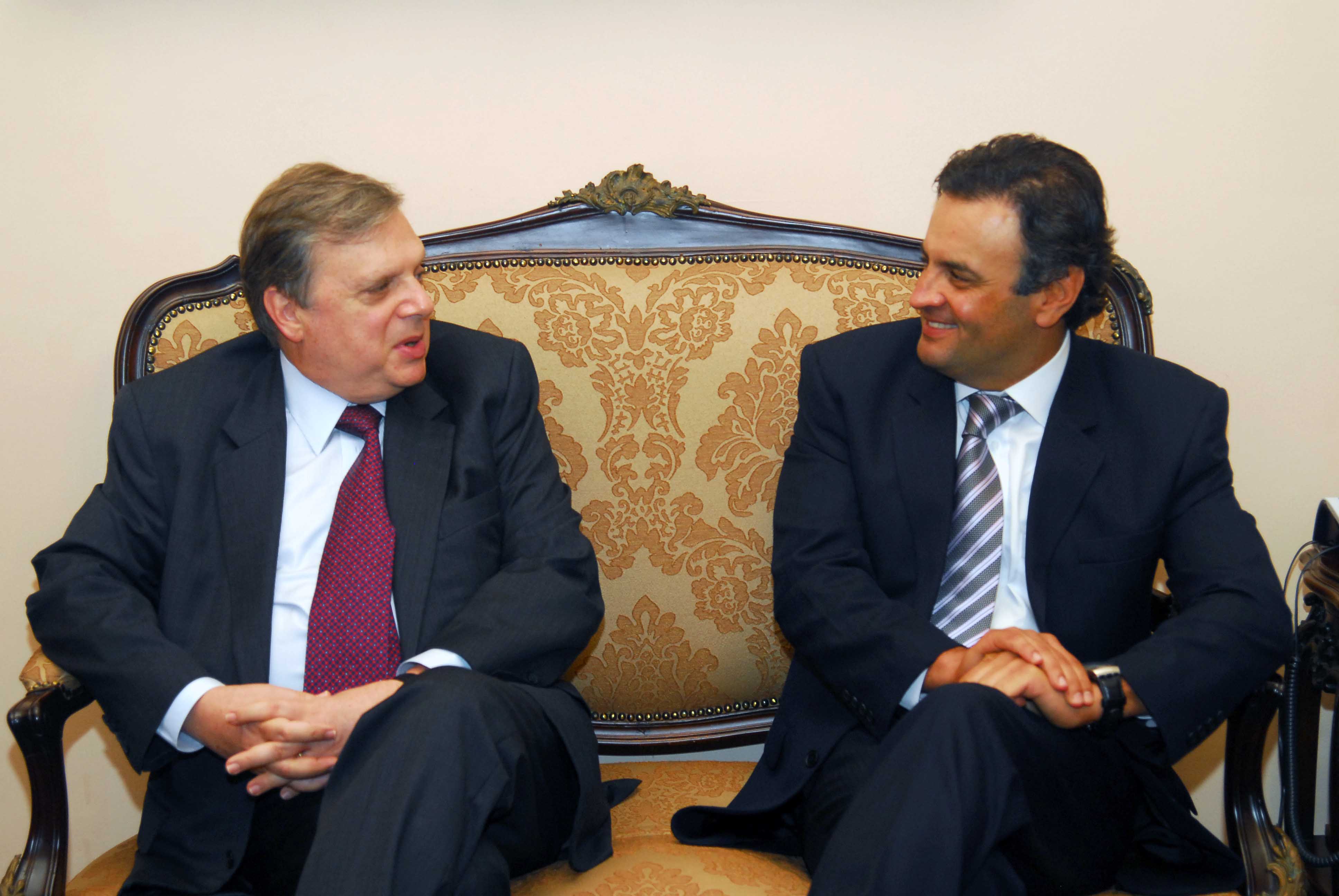 Governador Aécio Neves se reúne com senador Tasso Jereissati