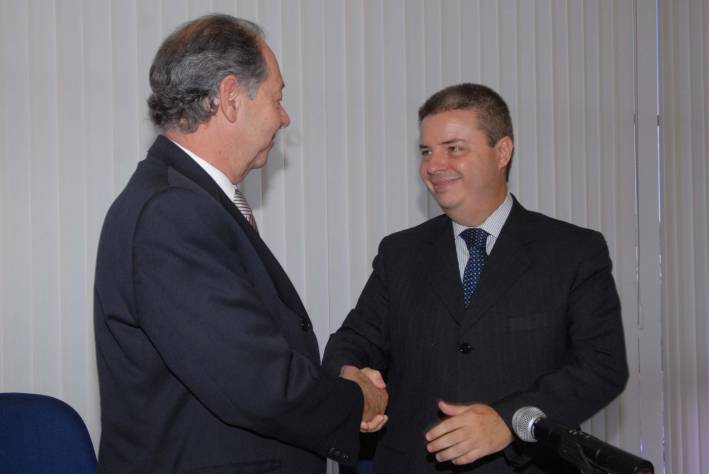 Governo de Minas quer ampliar parcerias com a UFMG